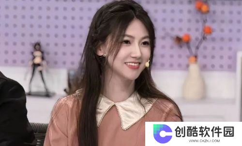 古早LOL女主播罕见开播，原以为会受网友欢迎，不料却被嫌弃年纪大
