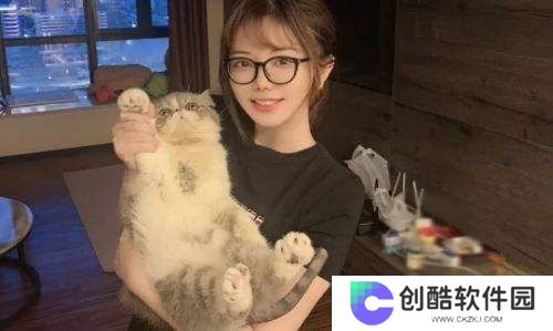 刘飞儿打算买小米su7，不料遭父母接连劝阻，称有60w不如买别的车