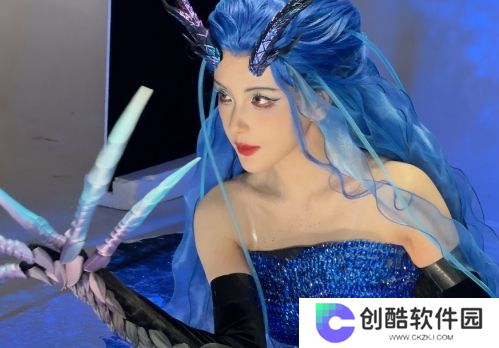 LPL女主持Rita扮演龙王敖闰，妆造还原太吸睛，想和她做个交易吗？