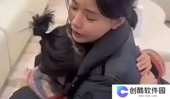 小杨哥徒弟小黄被曝赔不起天价违约金，吃药被抢救，本人回应来了